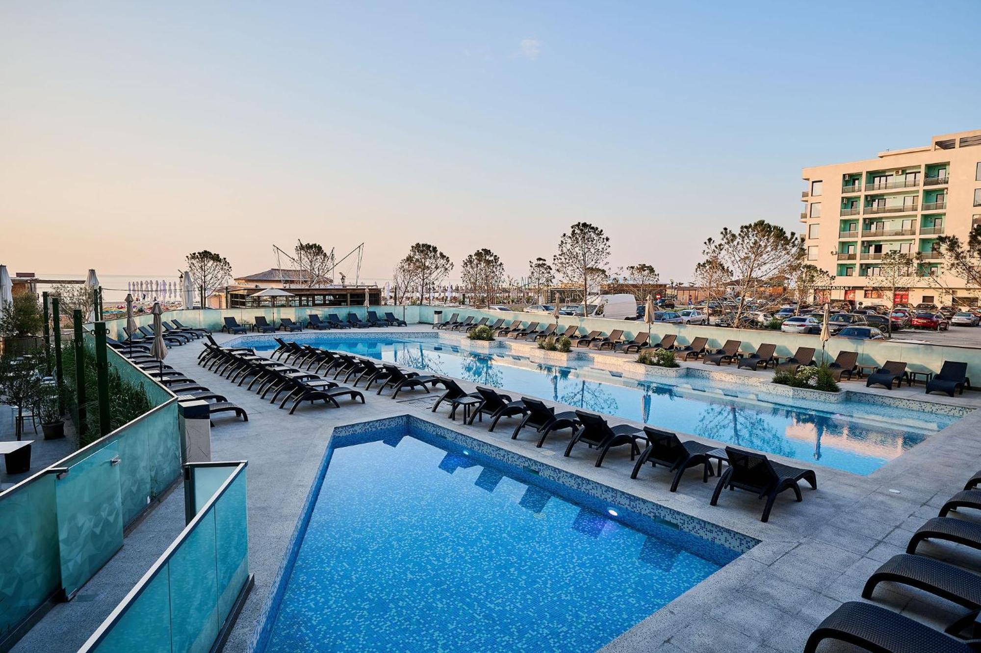 Newvision Apartment In Infinity Beach Resort - Parking Mamaia Exterior foto