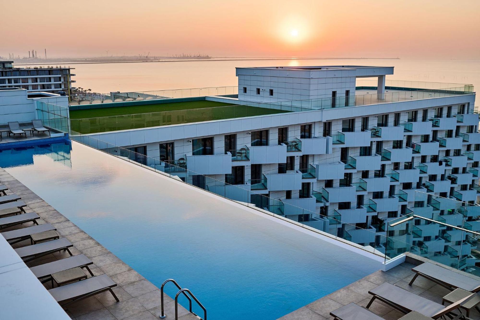 Newvision Apartment In Infinity Beach Resort - Parking Mamaia Exterior foto